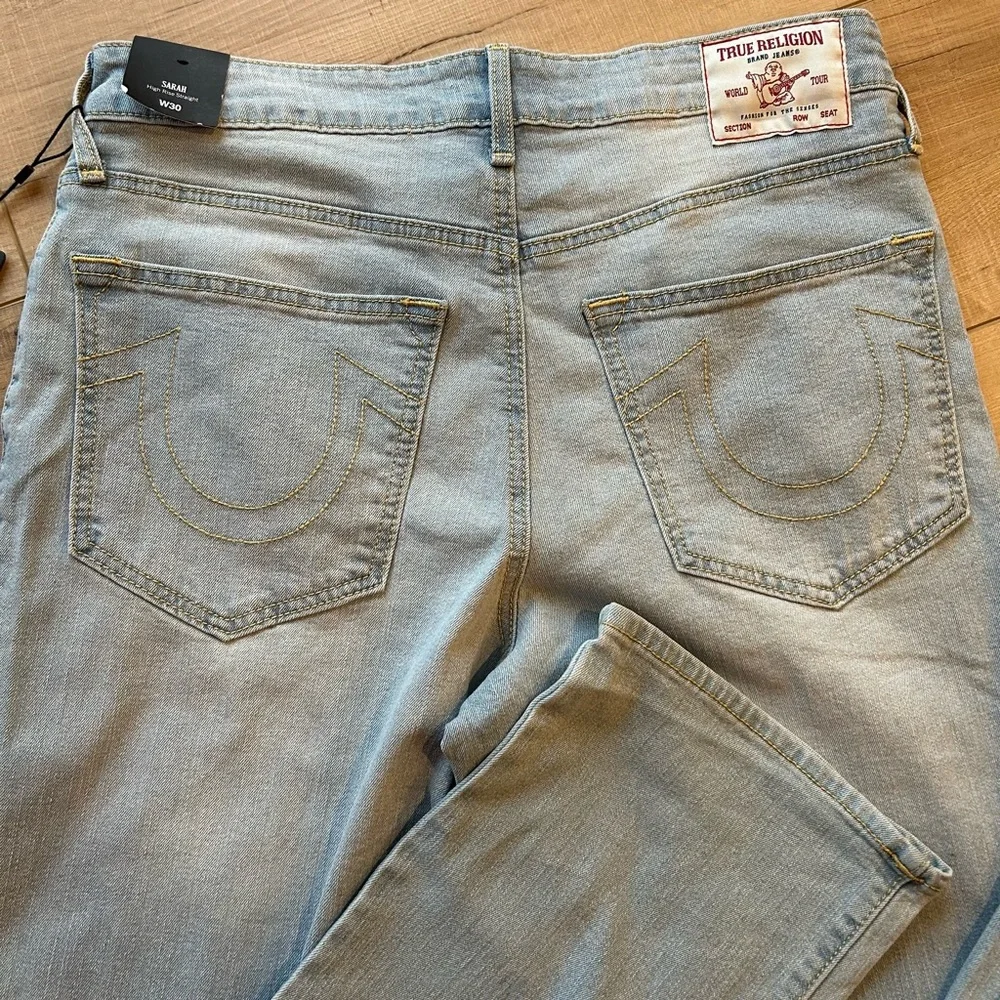 True Religion Sarah High Waist Straight Jeans in Light Endless Wash - Picture 7 of 9